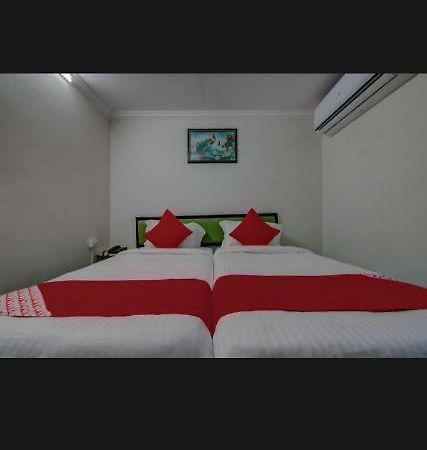 Anupama Hotel Вишакхапатнам Экстерьер фото